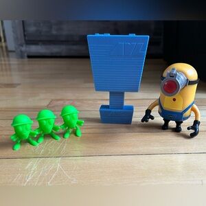 Yellow Minion Action Figure Playset with Blue Stand and Green Soldier Figures